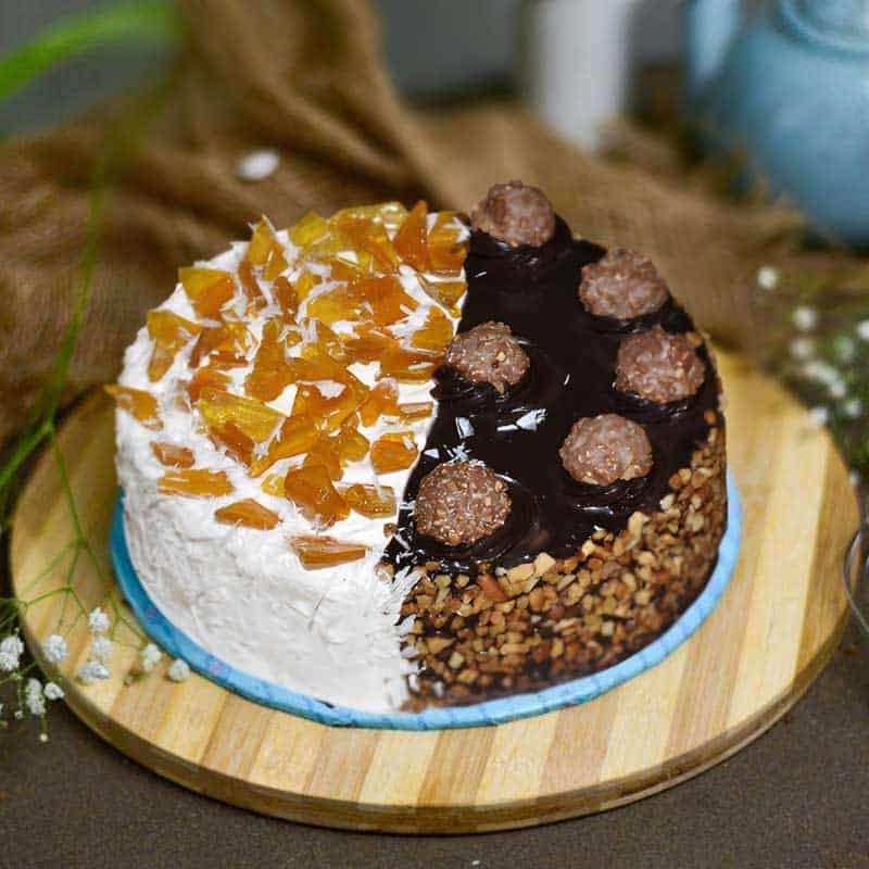 Caramel & Ferrero Cake From Le Cafe Multan